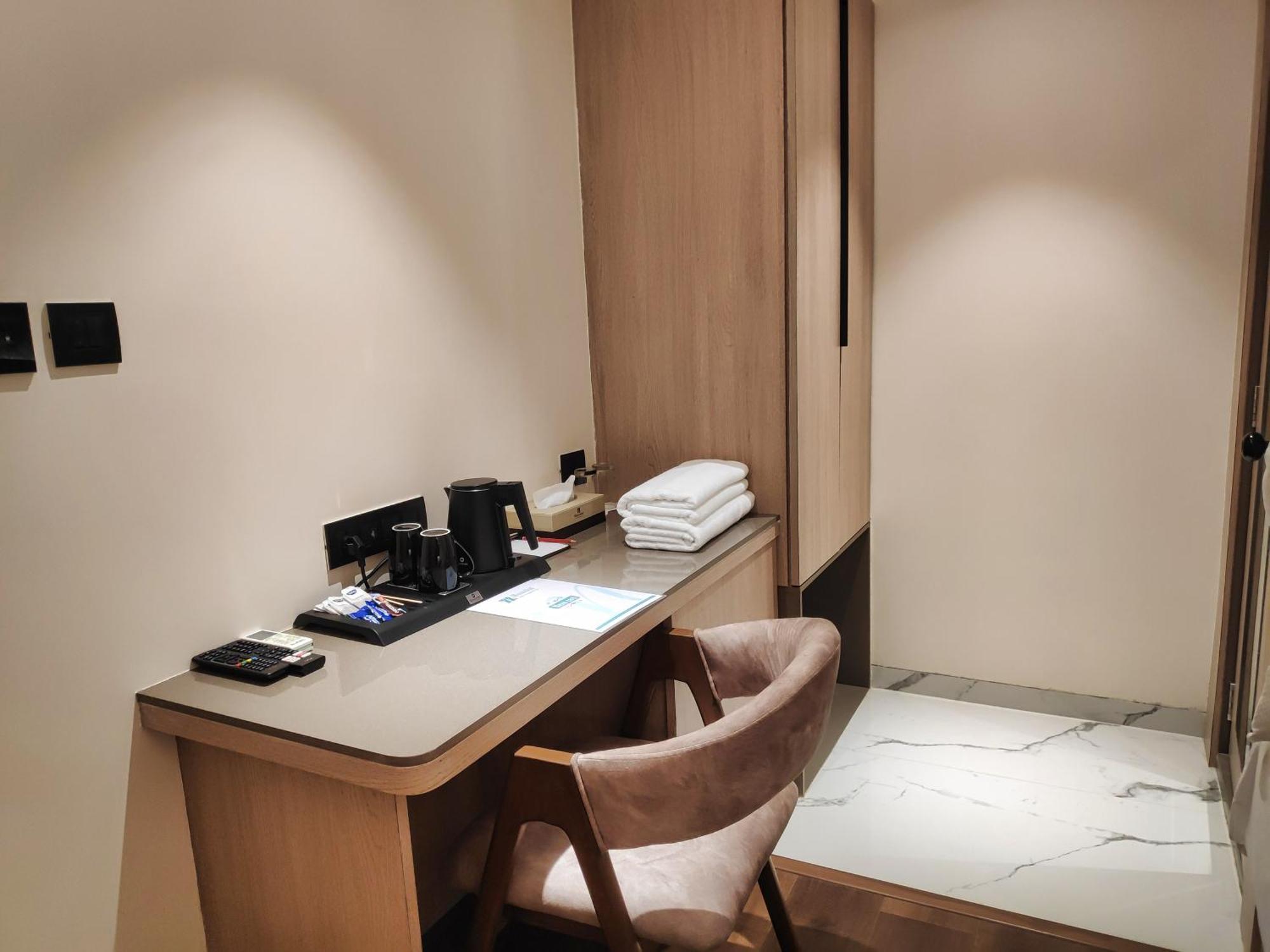 Maxxvalue Hotel Midc - Andheri Mumbai Kültér fotó